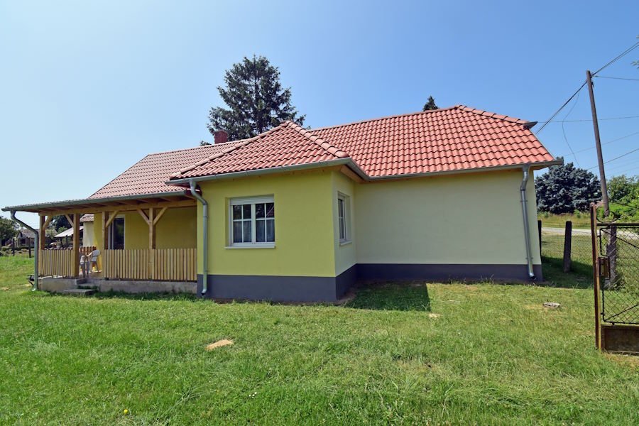 (BAA) Top renoviertes Landhaus nur 15 km mit 6,3 % Rendite