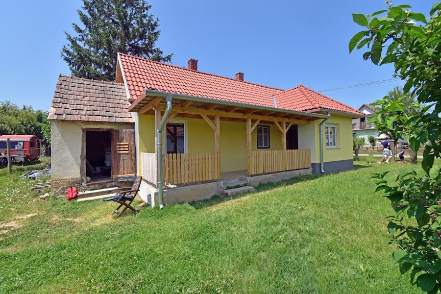 (BAA) Top renoviertes Landhaus nur 15 km mit 6,3 % Rendite