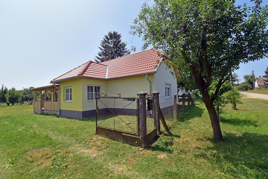 (BAA) Top renoviertes Landhaus nur 15 km mit 6,3 % Rendite