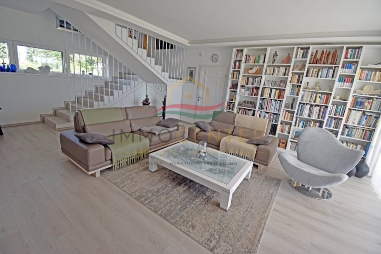 (AAA) Exklusives Haus fantastischem Panorama,Thermalbad-Nähe (FER0617)