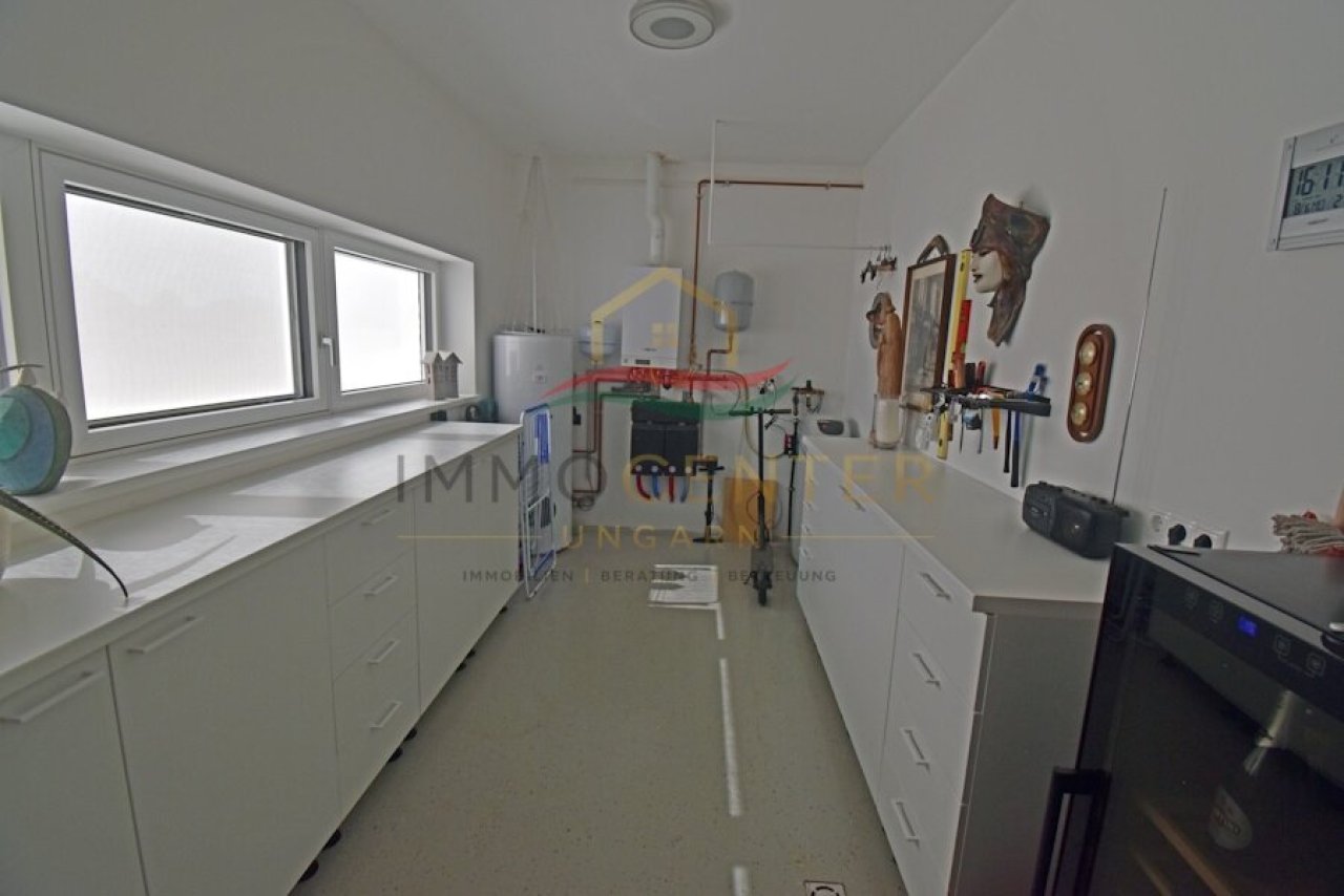 (AAA) Exklusives Haus fantastischem Panorama,Thermalbad-Nähe (FER0617)