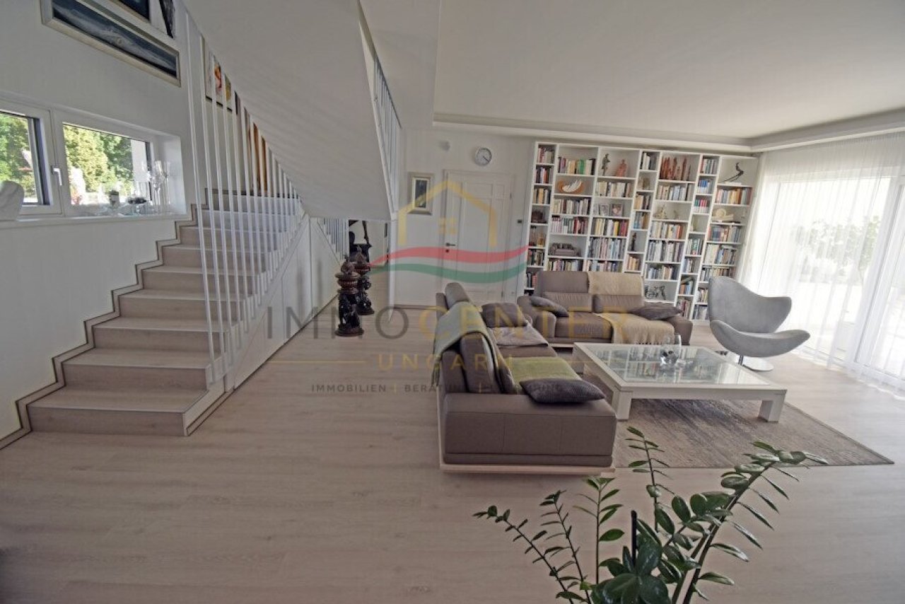 (AAA) Exklusives Haus fantastischem Panorama,Thermalbad-Nähe (FER0617)