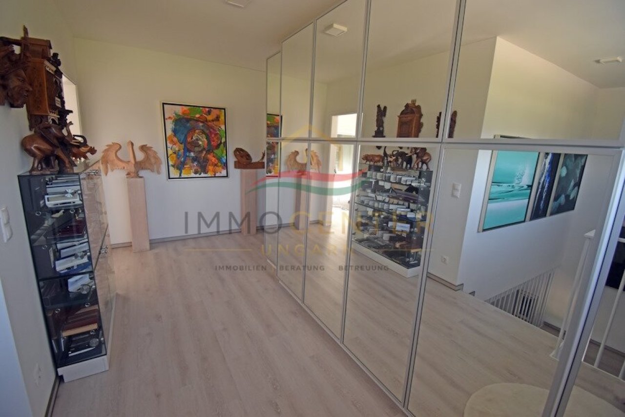 (AAA) Exklusives Haus fantastischem Panorama,Thermalbad-Nähe (FER0617)