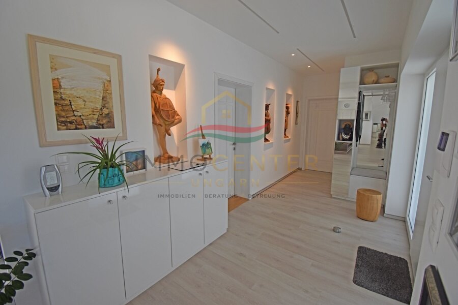 (AAA) Exklusives Haus fantastischem Panorama,Thermalbad-Nähe (FER0617)