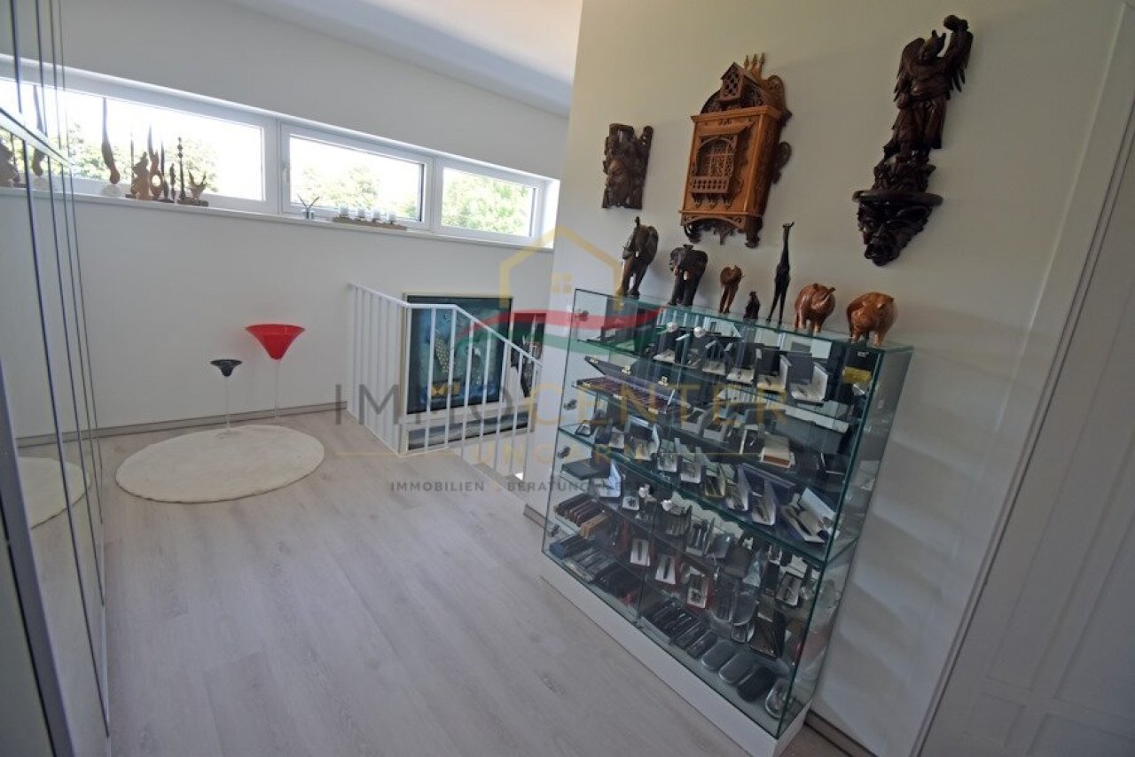 (AAA) Exklusives Haus fantastischem Panorama,Thermalbad-Nähe (FER0617)