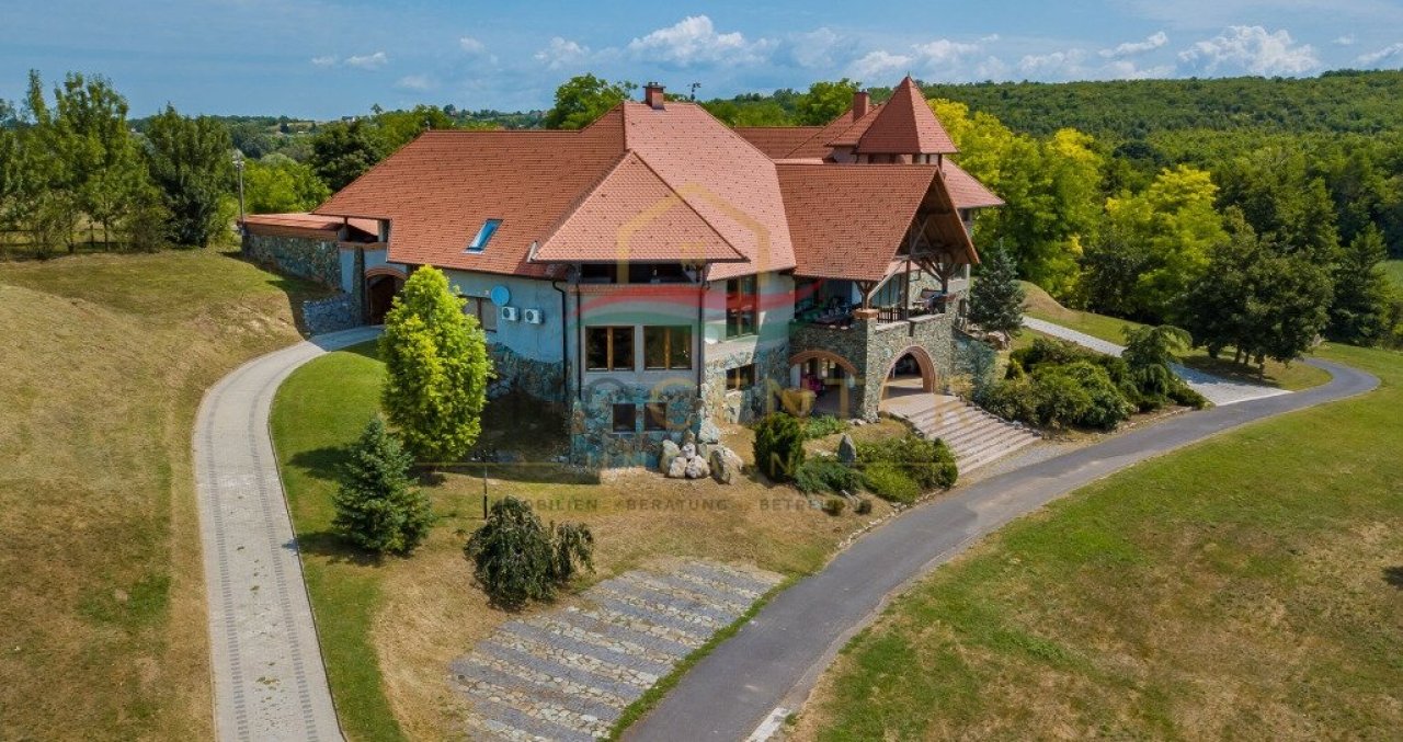 (AAA) Exklusives Reitanwesen mit Panoramablick nahe Siófok am Balaton (44059)