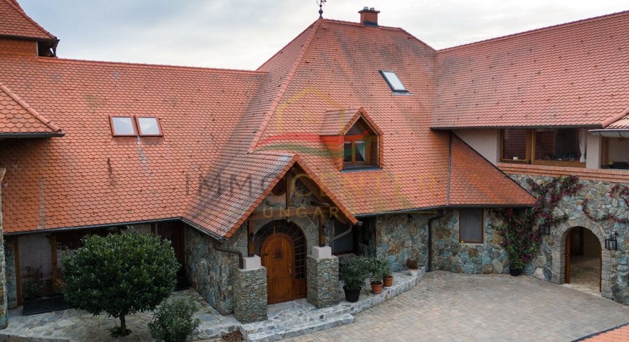 (AAA) Exklusives Reitanwesen mit Panoramablick nahe Siófok am Balaton (44059)