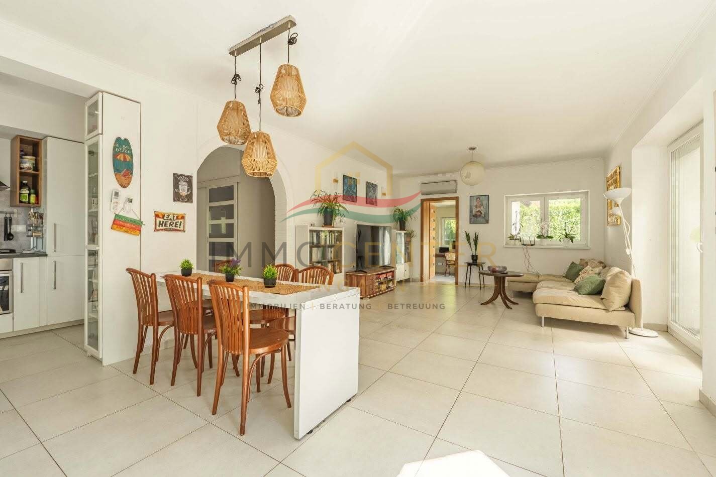 (AAA) Stimmungsvolles, modernes Traumhaus mit Pool in der Nähe des Sees