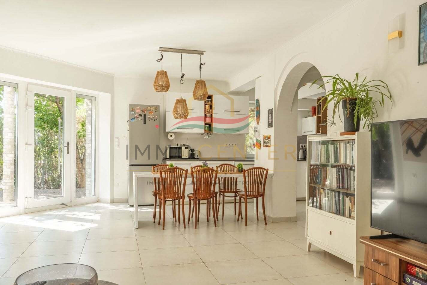 (AAA) Stimmungsvolles, modernes Traumhaus mit Pool in der Nähe des Sees