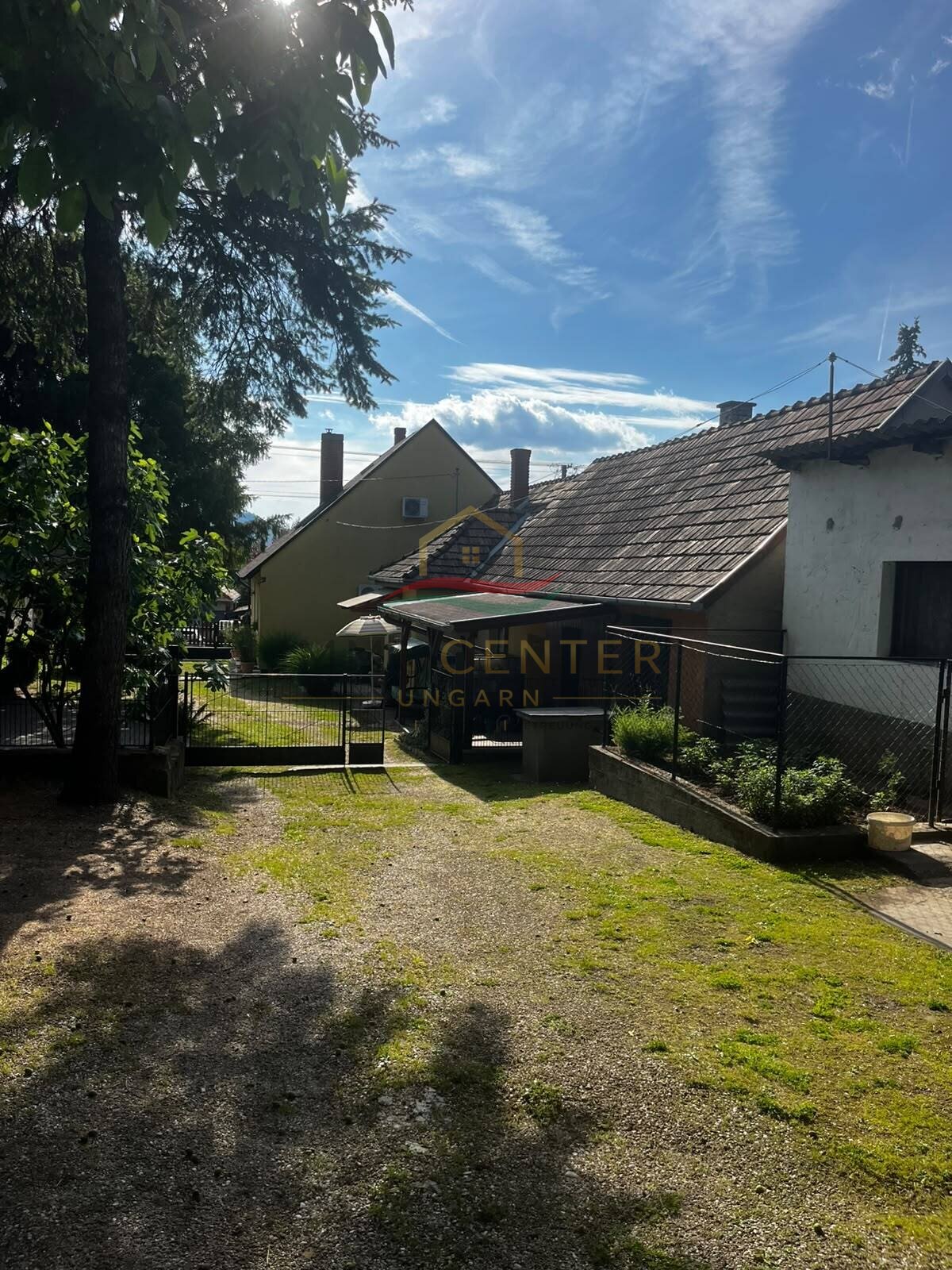 (ABA) Renoviertes Landhaus mit Einlieger-Wohnung & großem Grundstück (HGY6841)