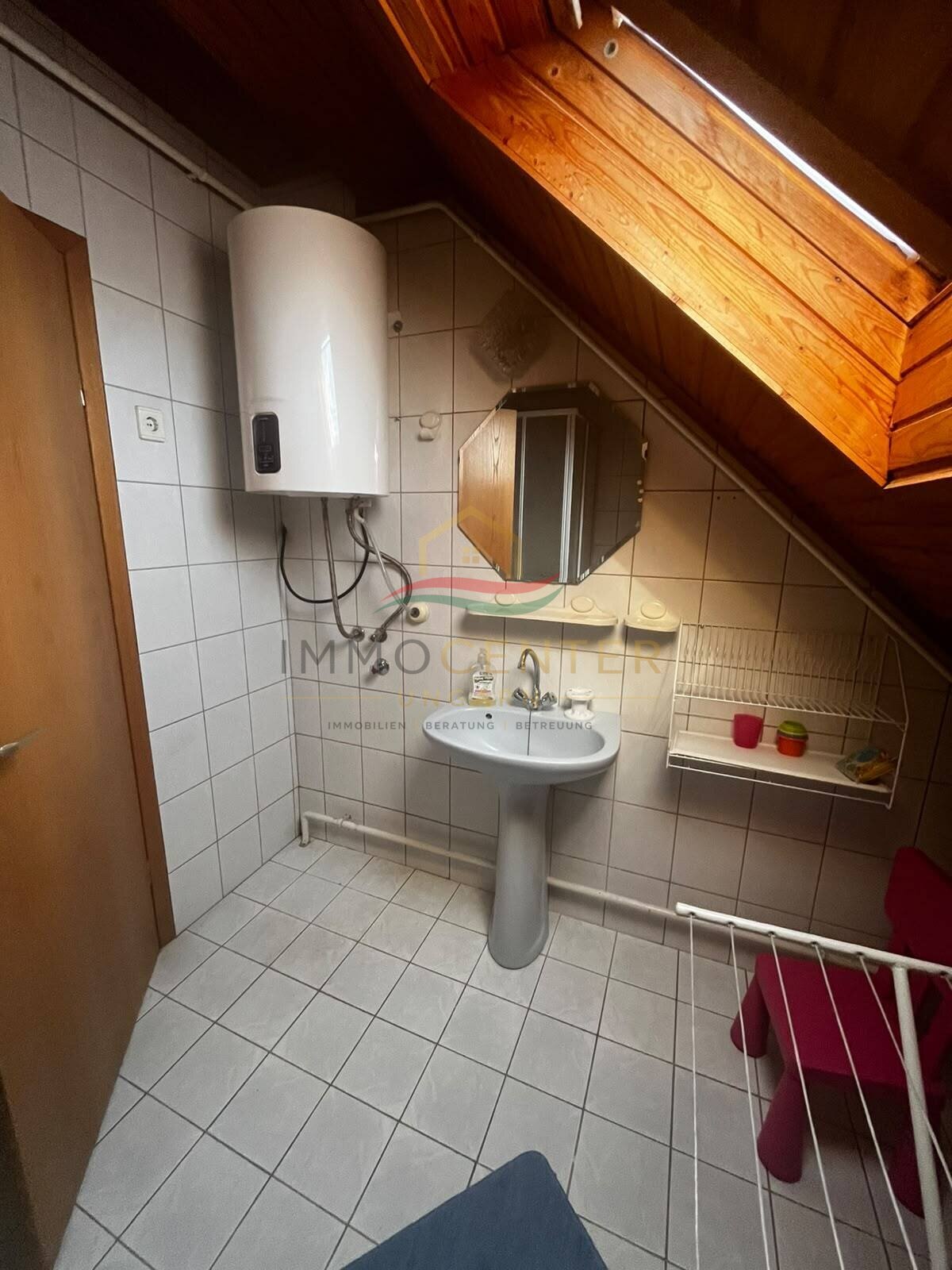 (ABA) Renoviertes Landhaus mit Einlieger-Wohnung & großem Grundstück (HGY6841)