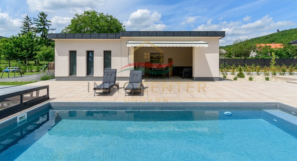 (AAA) Neu erbautes, exklusives Einfamilienhaus (33714)