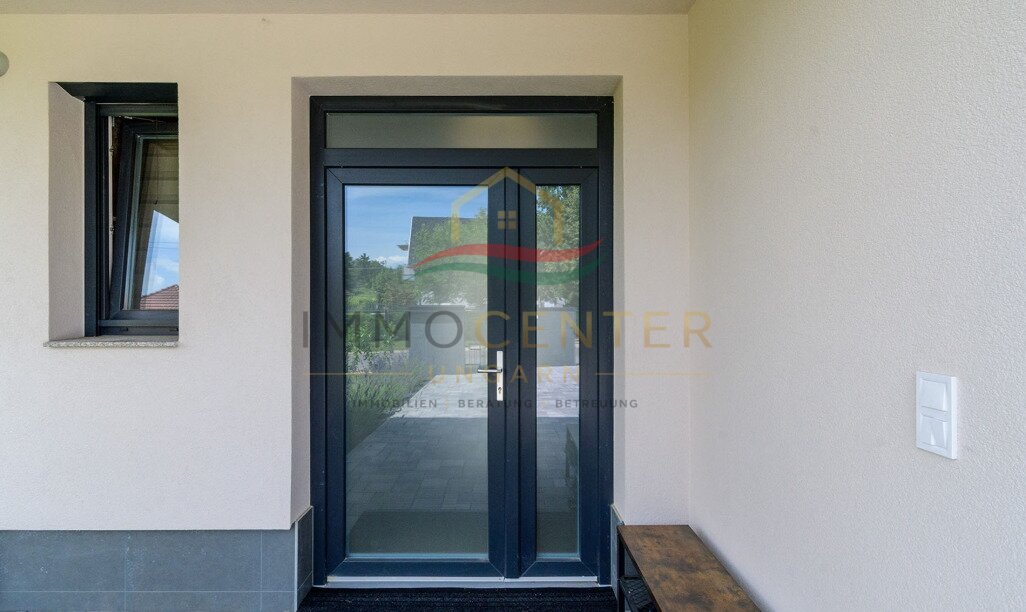 (AAA) Neu erbautes, exklusives Einfamilienhaus (33714)