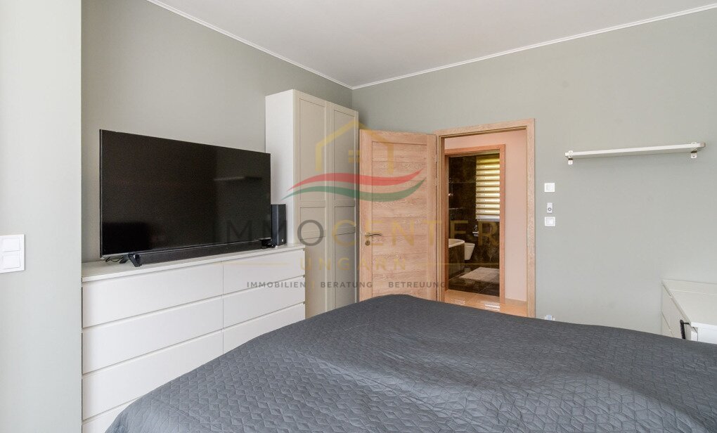 (AAA) Neu erbautes, exklusives Einfamilienhaus (33714)