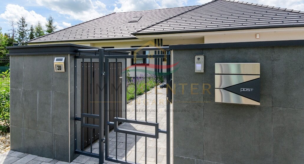 (AAA) Neu erbautes, exklusives Einfamilienhaus (33714)