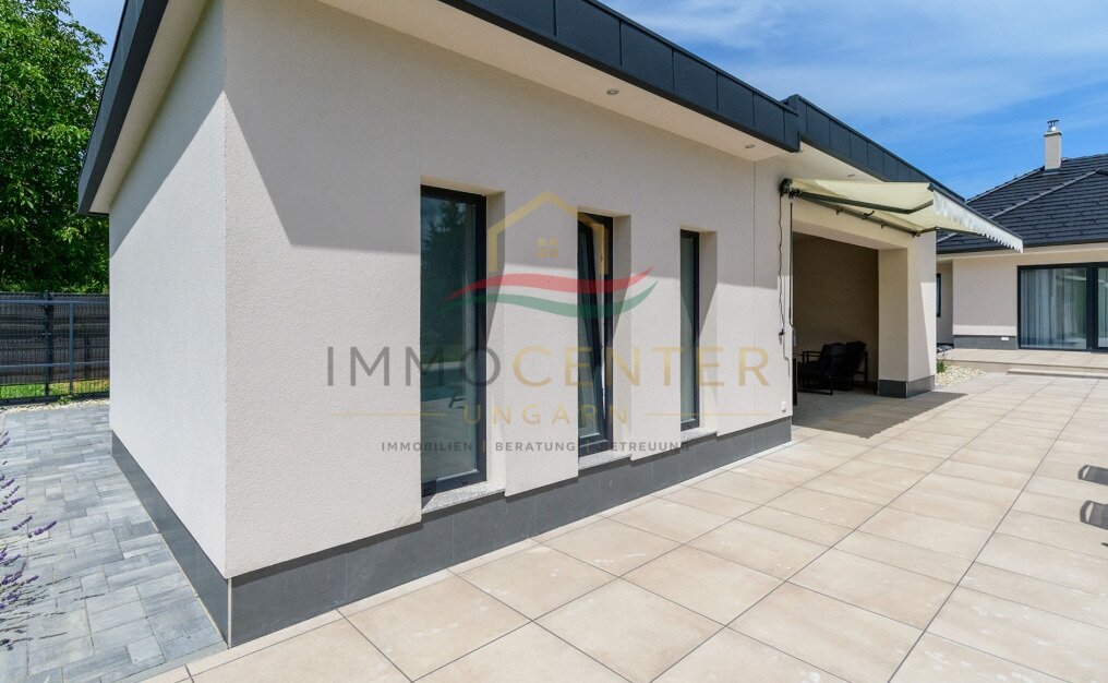 (AAA) Neu erbautes, exklusives Einfamilienhaus (33714)