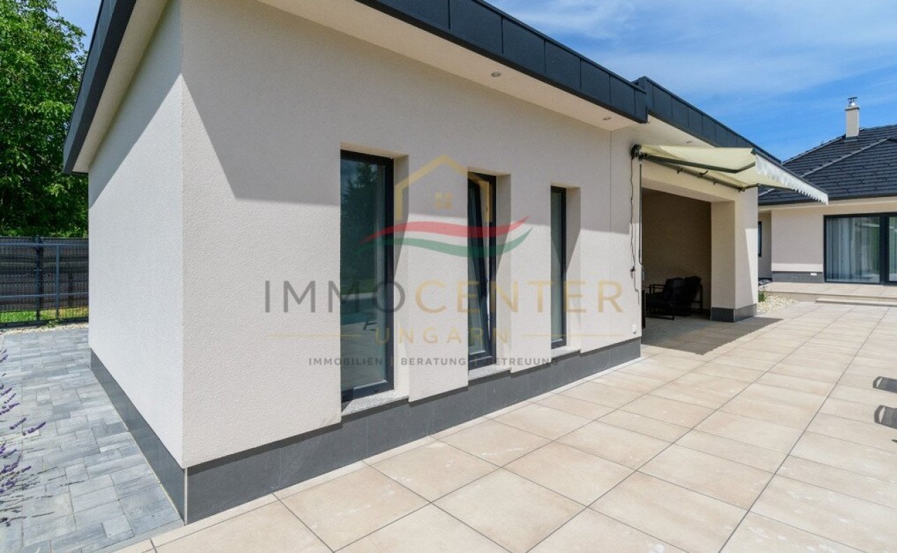 (AAA) Neu erbautes, exklusives Einfamilienhaus (33714)