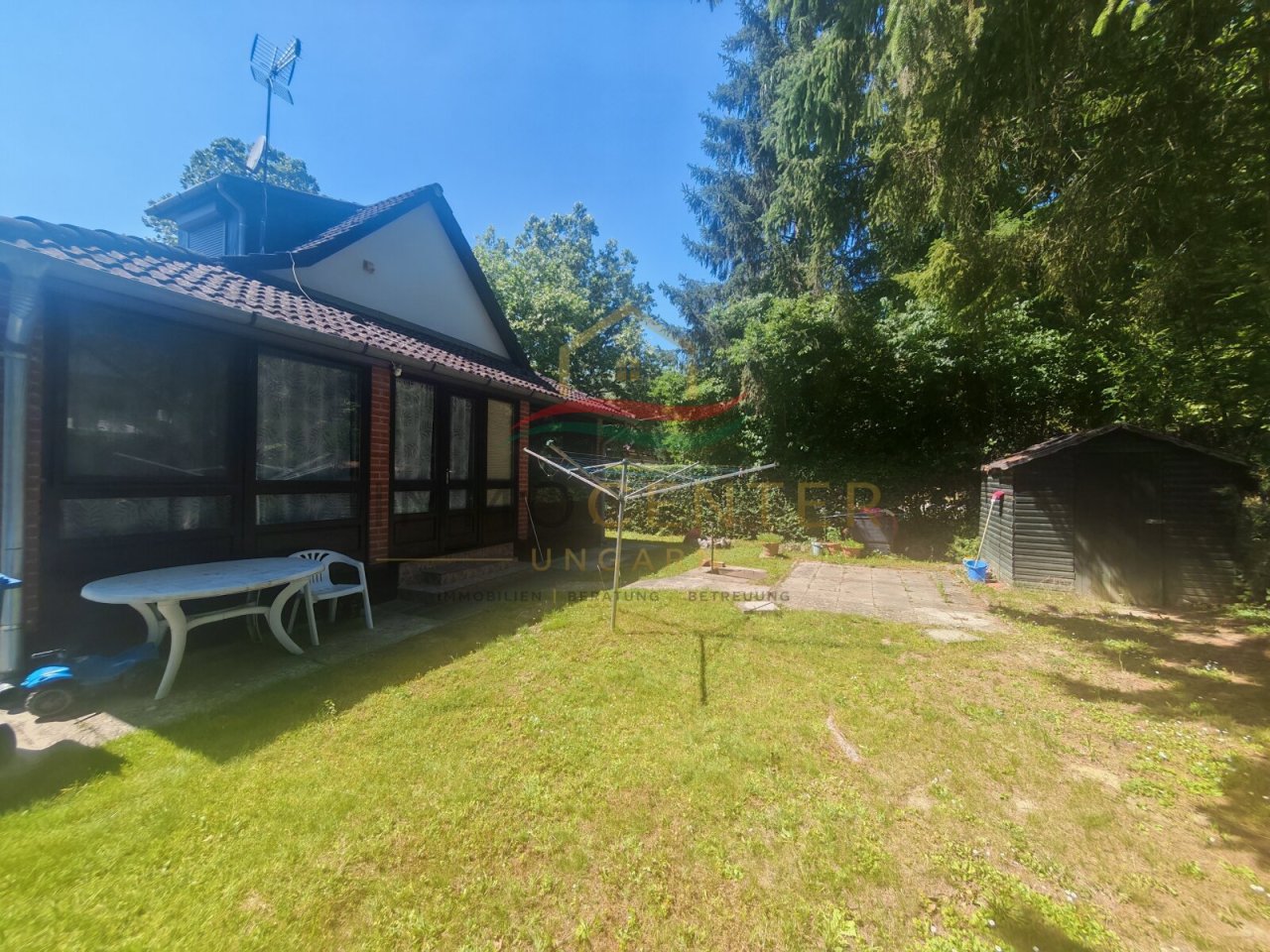 (BAA) Gepflegtes Landhaus in ruhiger Lage (BB8398)