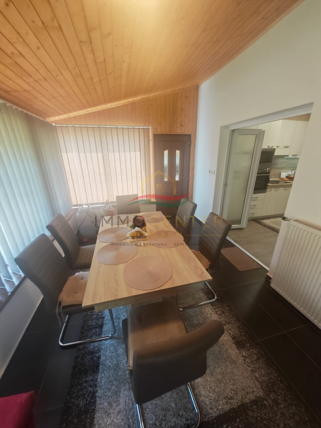 (BAA) Ferienhaus nur 150 Meter vom Wasser entfernt (BB8496)