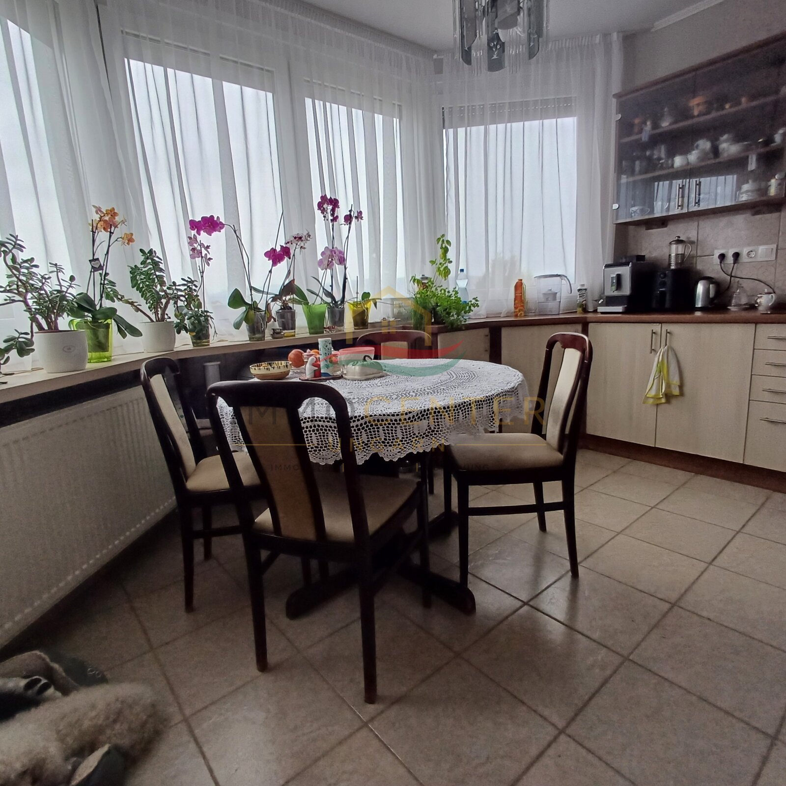 (ABA) Renovierte 3-Zimmer-Wohnung mit Balkon in bester Lage