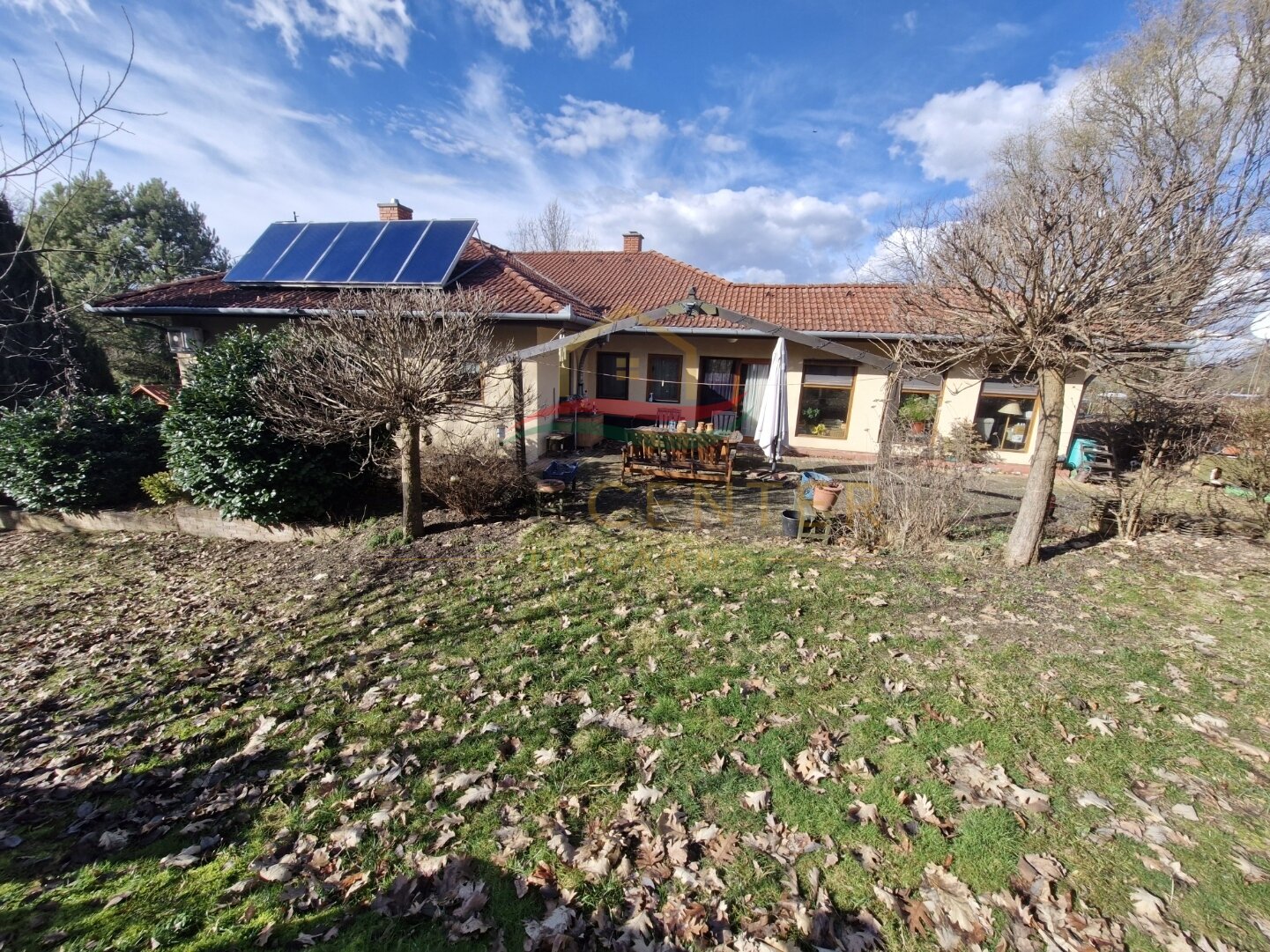 (BAA) Energieautarkes Landhaus mit Blockhütte & Sauna auf einem 7000 m² großen Panoramagrundstück
