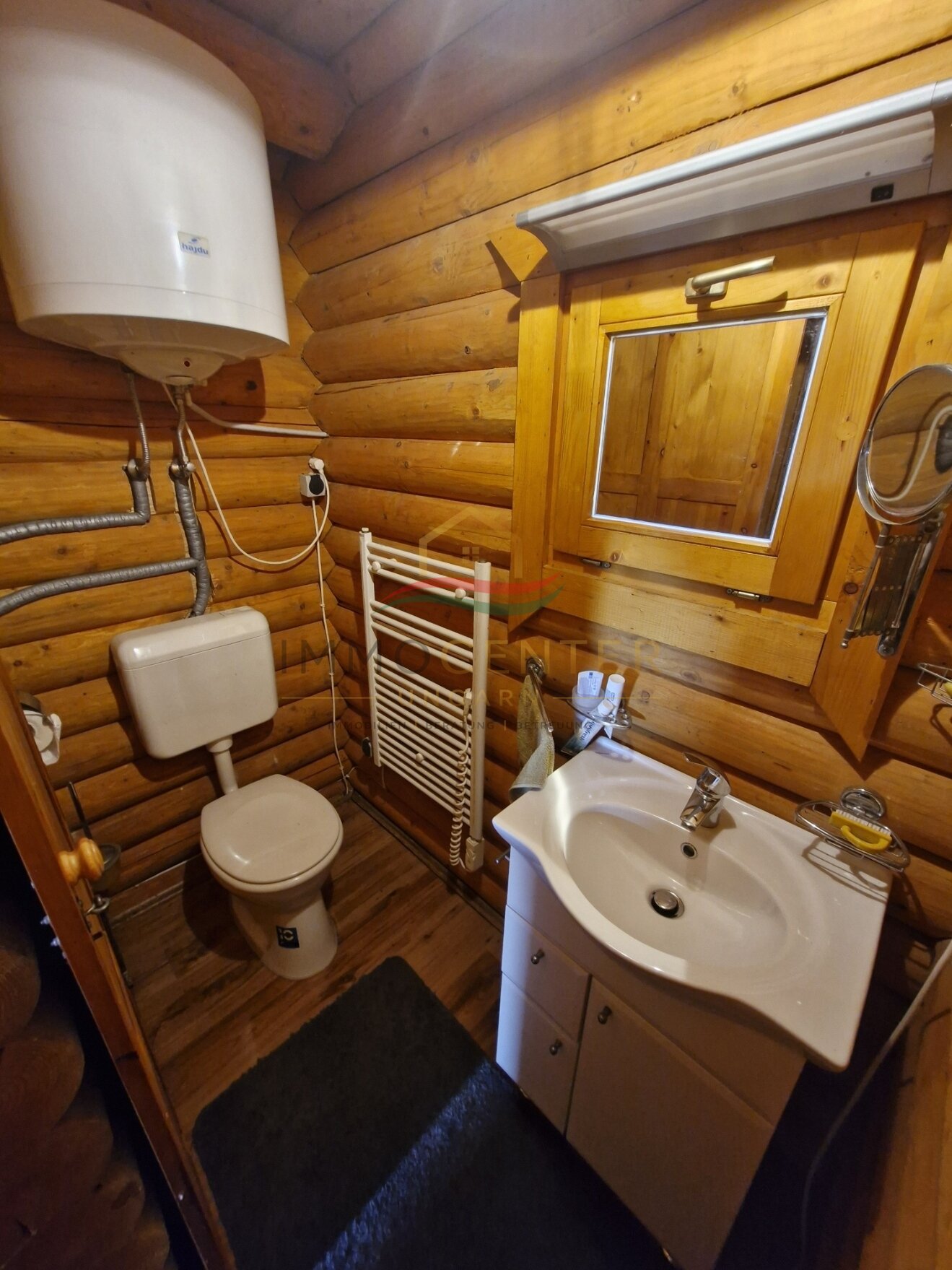 (BAA) Energieautarkes Landhaus mit Blockhütte & Sauna auf einem 7000 m² großen Panoramagrundstück (SJ001)