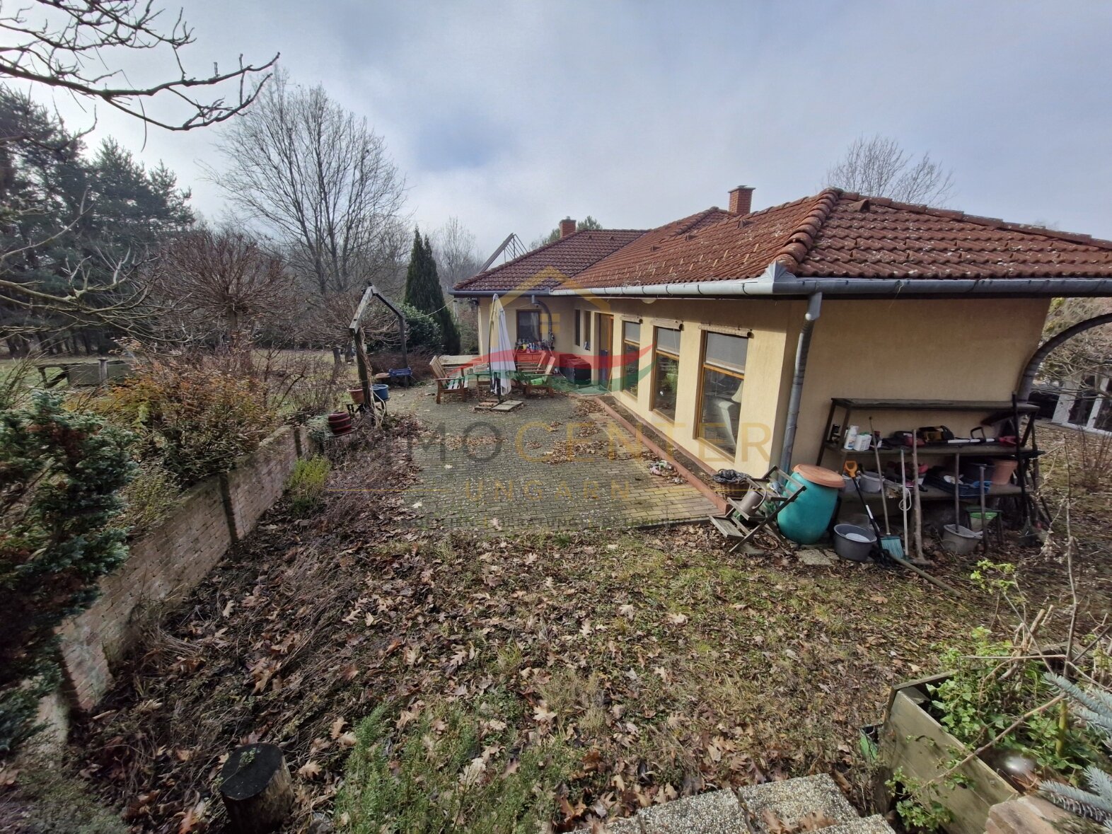 (BAA) Energieautarkes Landhaus mit Blockhütte & Sauna auf einem 7000 m² großen Panoramagrundstück (SJ001)