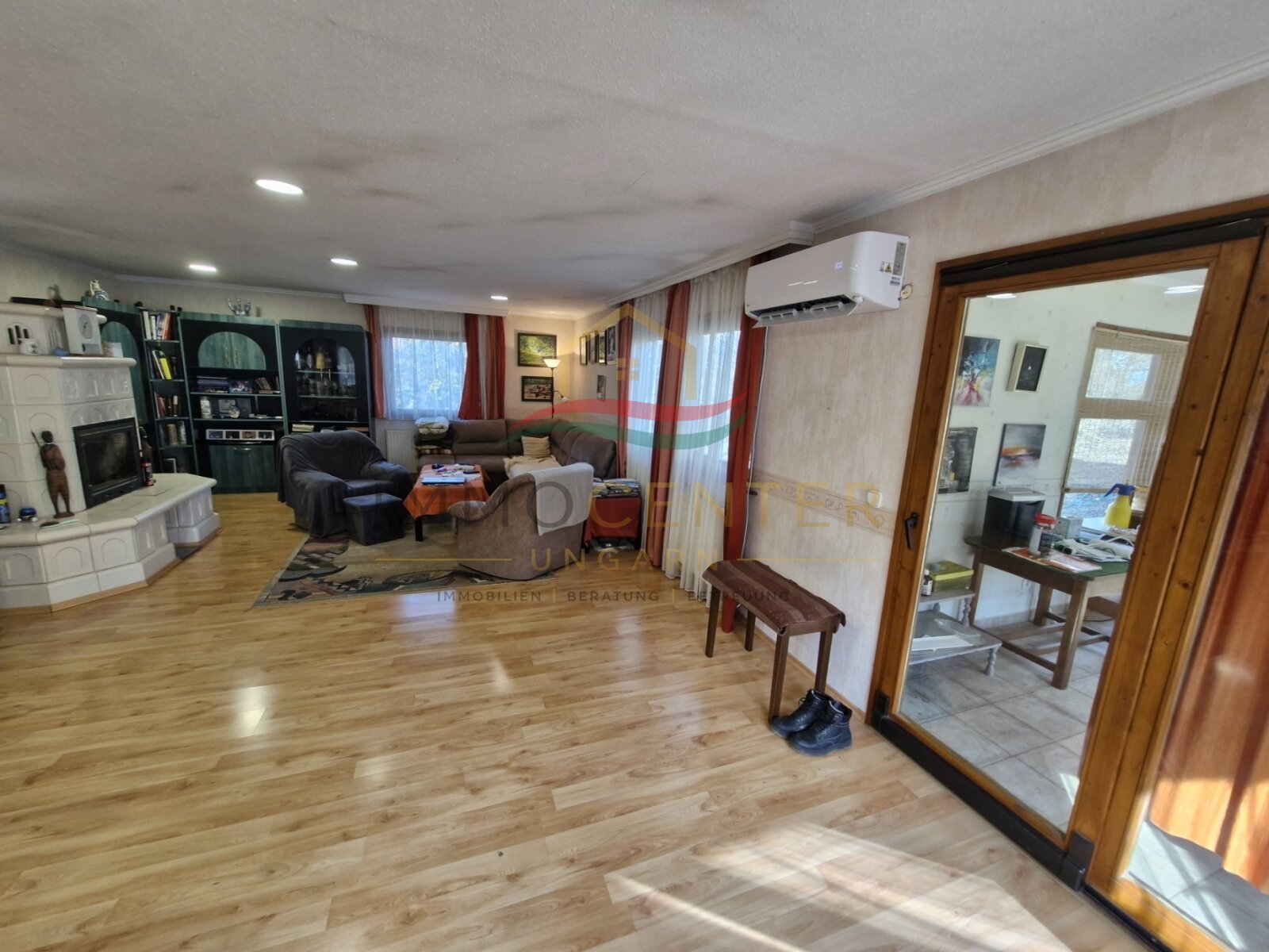 (BAA) Energieautarkes Landhaus mit Blockhütte & Sauna auf einem 7000 m² großen Panoramagrundstück (SJ001)
