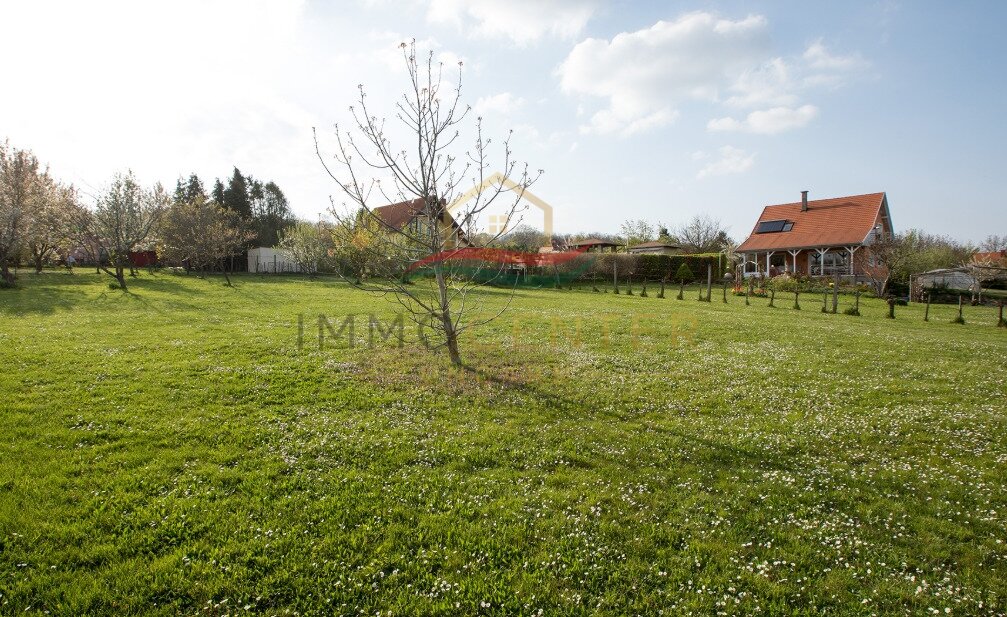 (AAA) Einfamilienhaus oberhalb von Héviz in ruhiger Weinberg-Lage (33897)