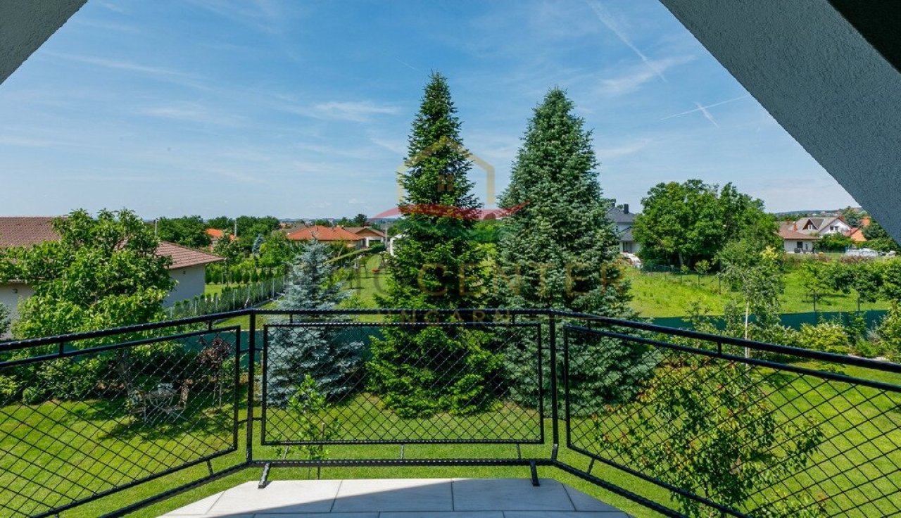 (AAA) Exklusives Einfamilienhaus – Wo Natur und exklusiver Wohnkomfort aufeinandertreffen (33445)