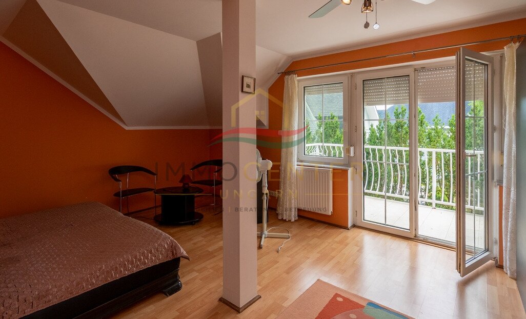 (AAA) Großzügiges Einfamilienhaus mit beeindruckendem Swimmingpool – Ideal als Familienwohnsitz oder Kapitalanlage (33912)