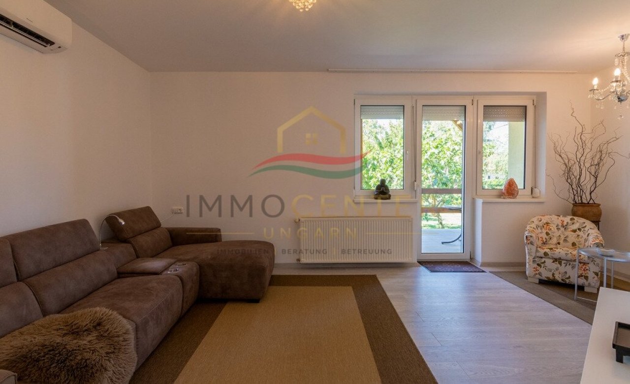 (AAA) Hervorragende Gelegenheit– Einfamilienhaus in Seenähe auf einem wunderschön angelegten Grundstück (33695)