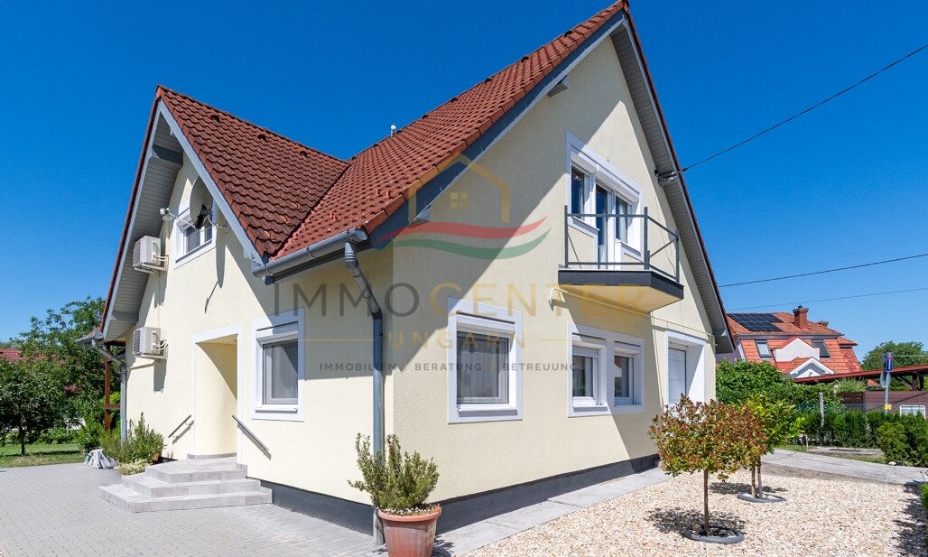 (AAA) Hervorragende Gelegenheit– Einfamilienhaus in Seenähe auf einem wunderschön angelegten Grundstück