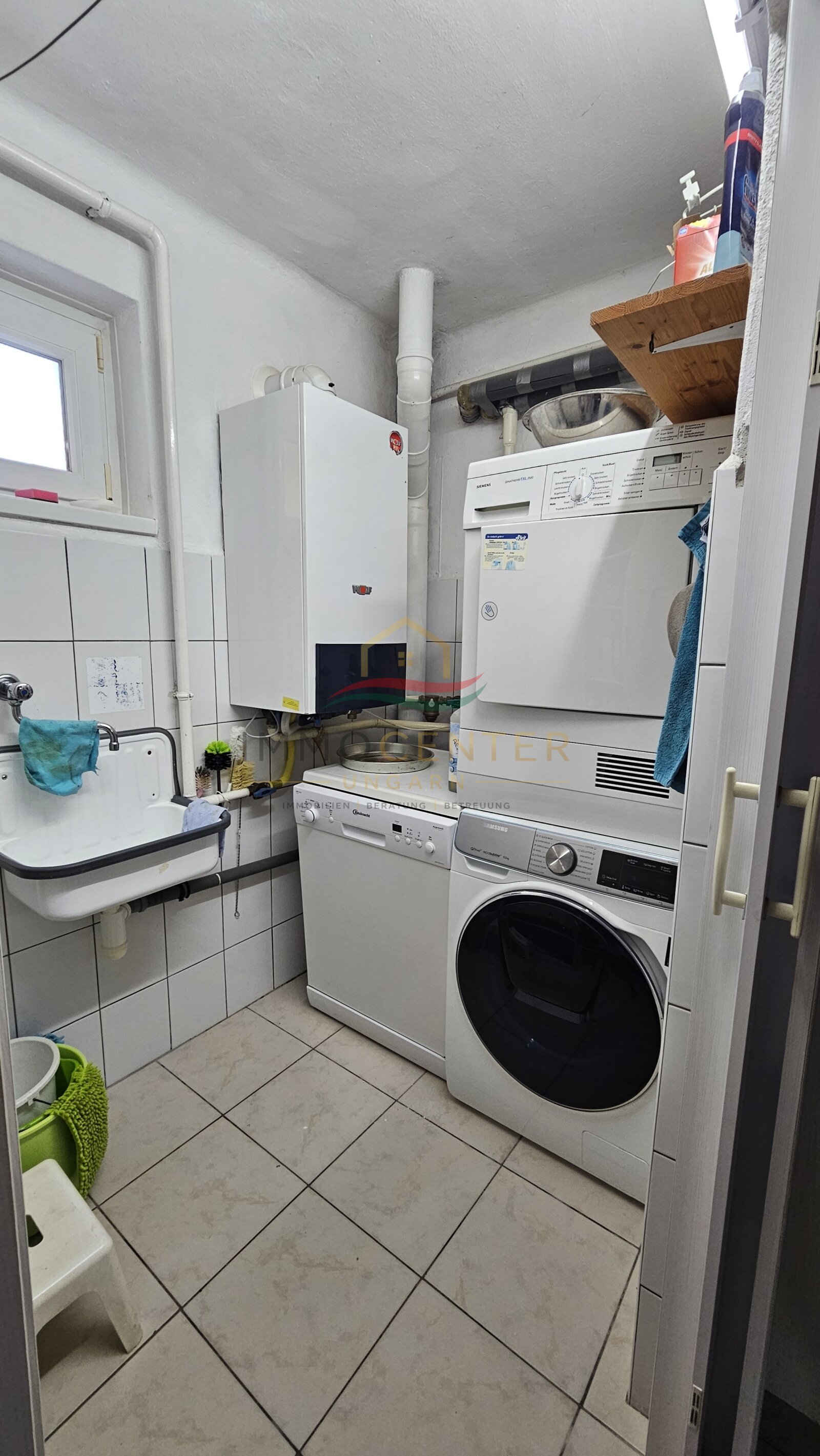 (AAA) Freistehendes Mehrgenerationenhaus in sehr guter Qualität (CM1128)