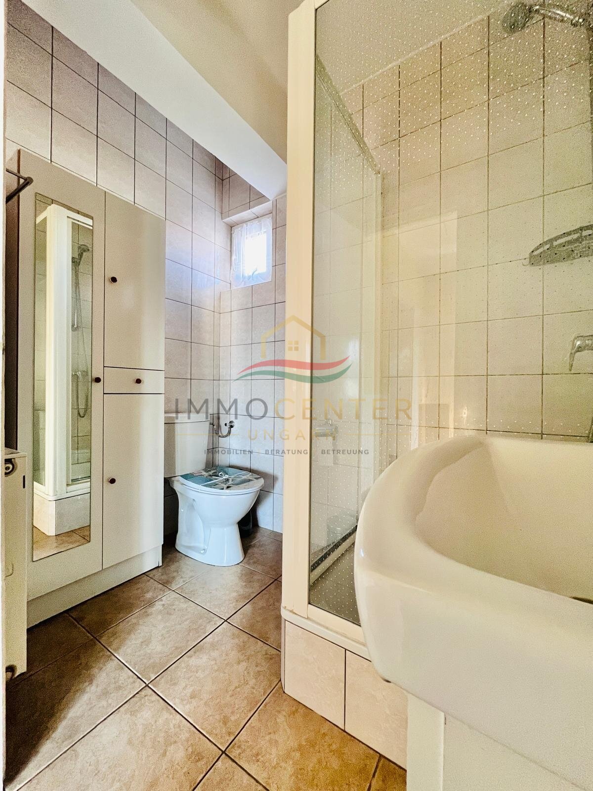 (AAA) Geräumiges Mehrgenerationenhaus in ruhiger Sackgasse (PB4749)