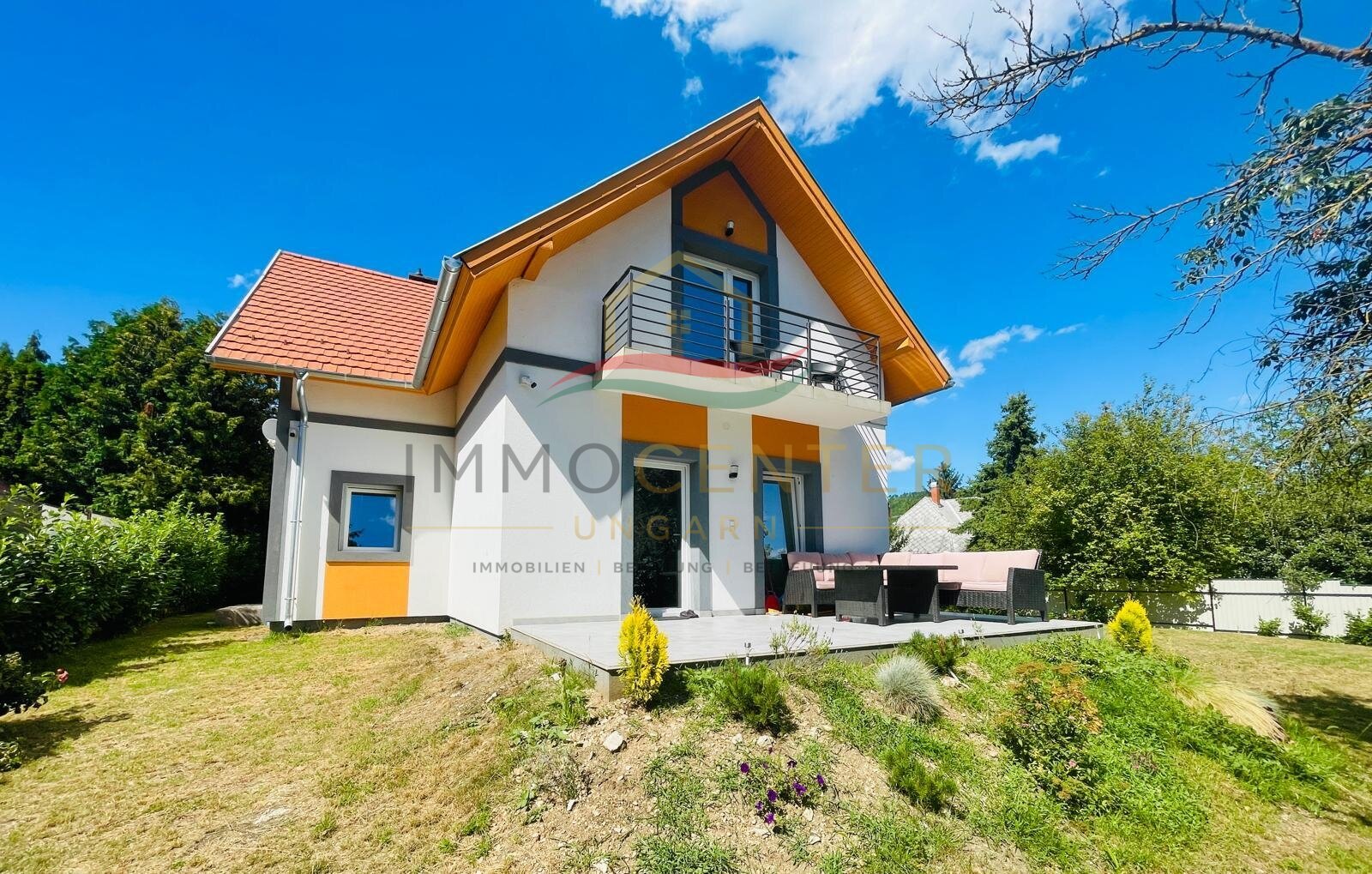 (AAA) Zweifamilienhaus nur 400 m vom Balaton entfernt (PB1531)