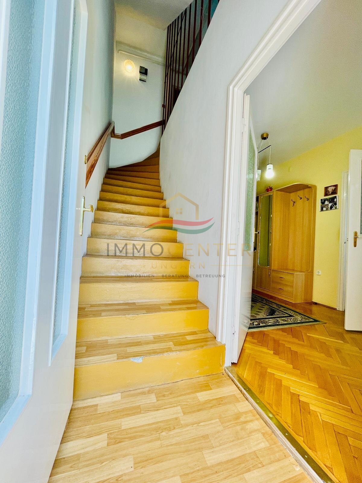 (AAB) Reihenhaus mit idealer Größe im Stadtzentrum von Keszthely (PB3497)