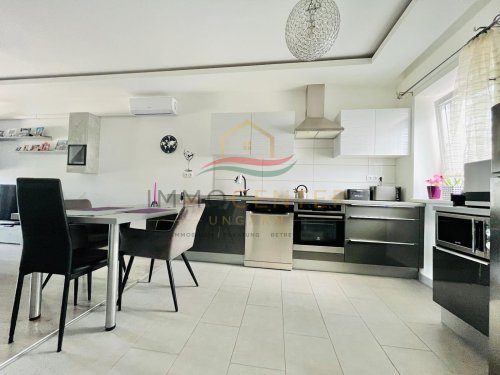 (AAB) Moderne Premium-Wohnung im Zentrum von Keszthely (PB4919)