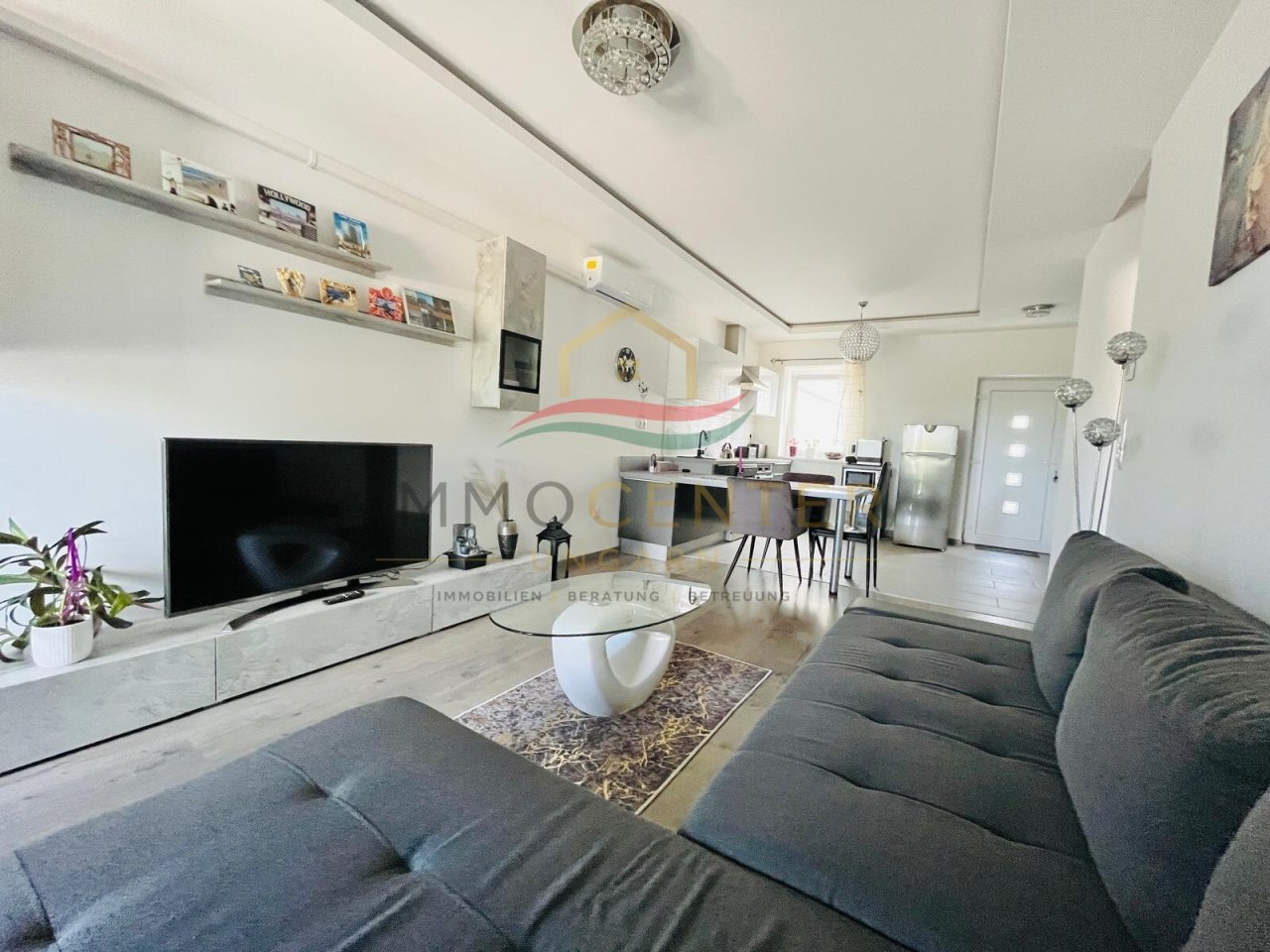 (AAB) Moderne Premium-Wohnung im Zentrum von Keszthely (PB4919)