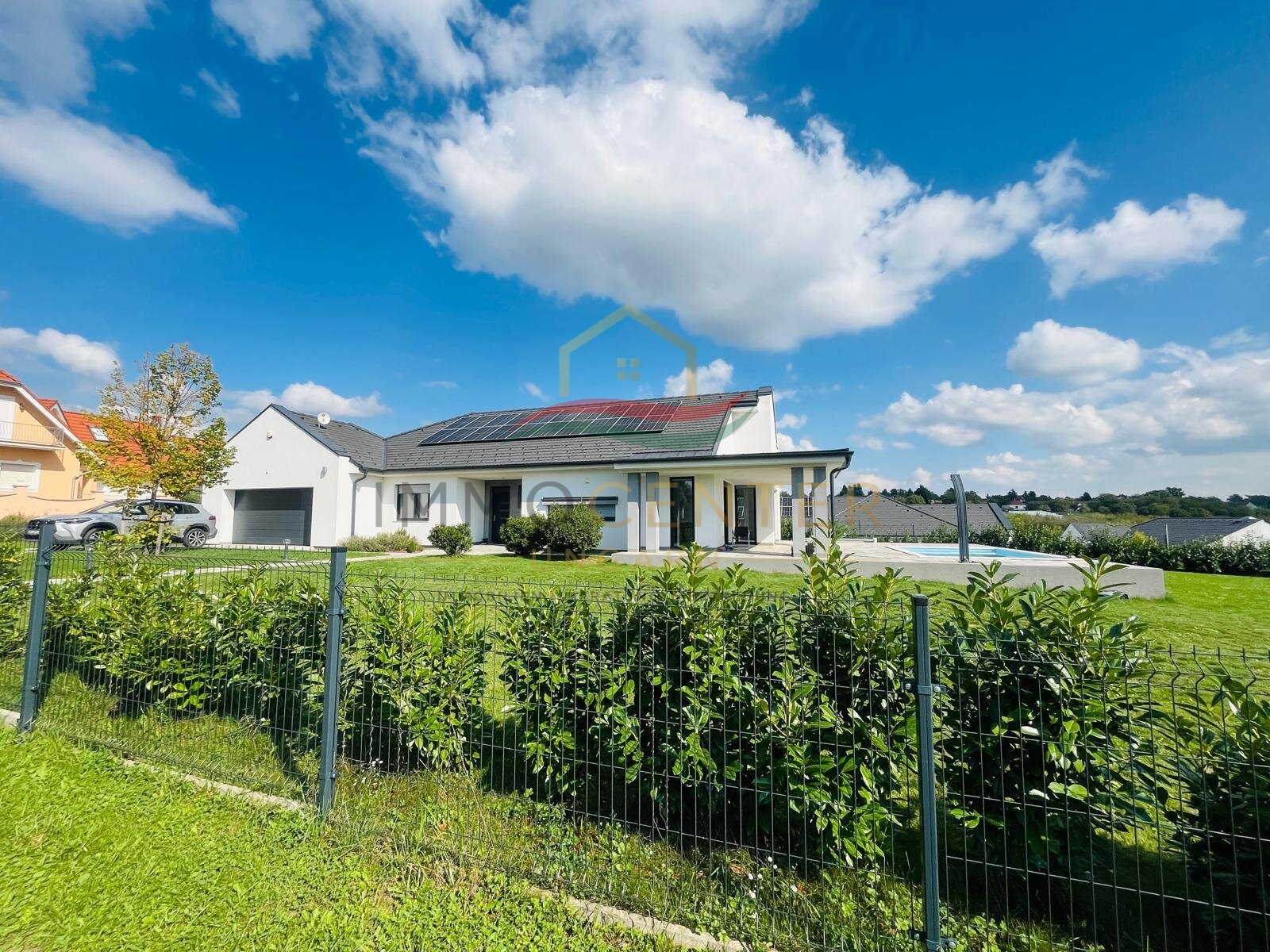 (AAA) Modernes, energieeffizientes Einfamilienhaus mit Pool und hochwertiger Ausstattung