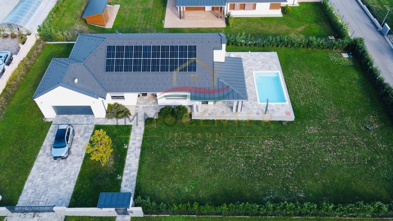 (AAA) Modernes, energieeffizientes Einfamilienhaus mit Pool und hochwertiger Ausstattung (PB3391)