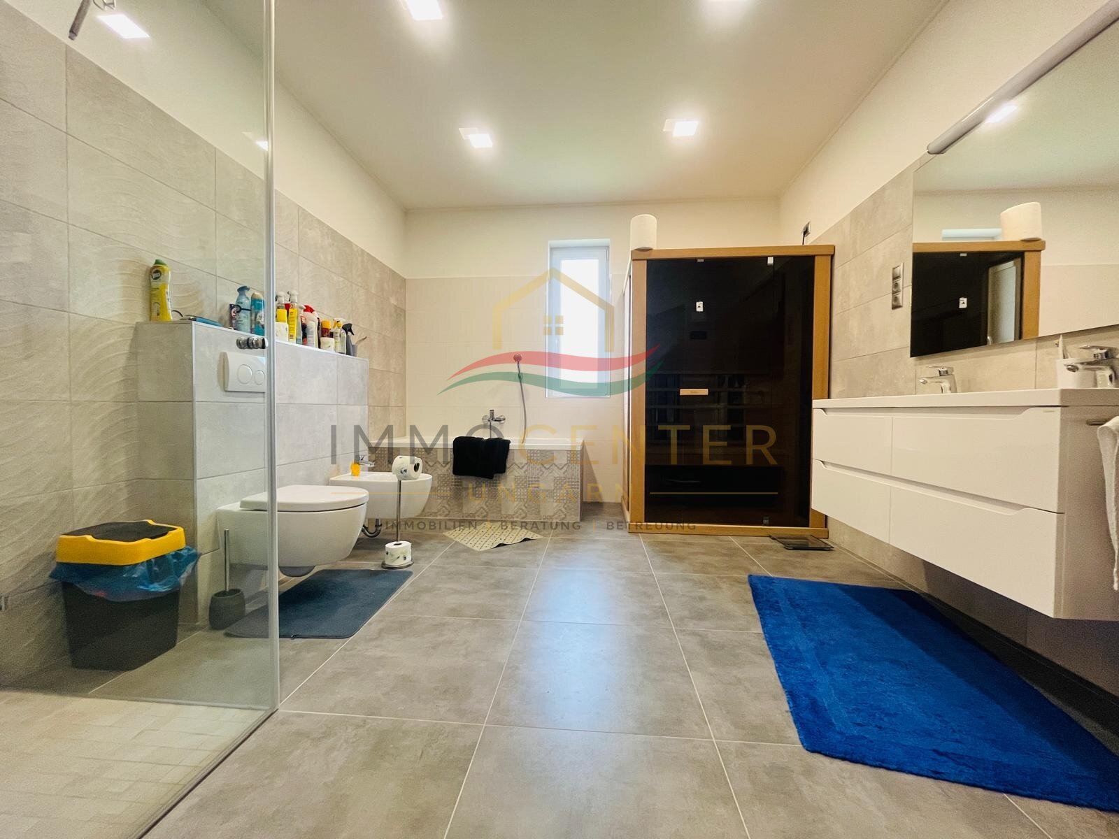 (AAA) Modernes, energieeffizientes Einfamilienhaus mit Pool und hochwertiger Ausstattung