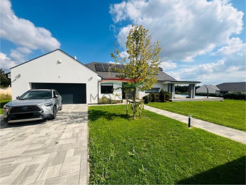 (AAA) Modernes, energieeffizientes Einfamilienhaus mit Pool und hochwertiger Ausstattung (PB3391)