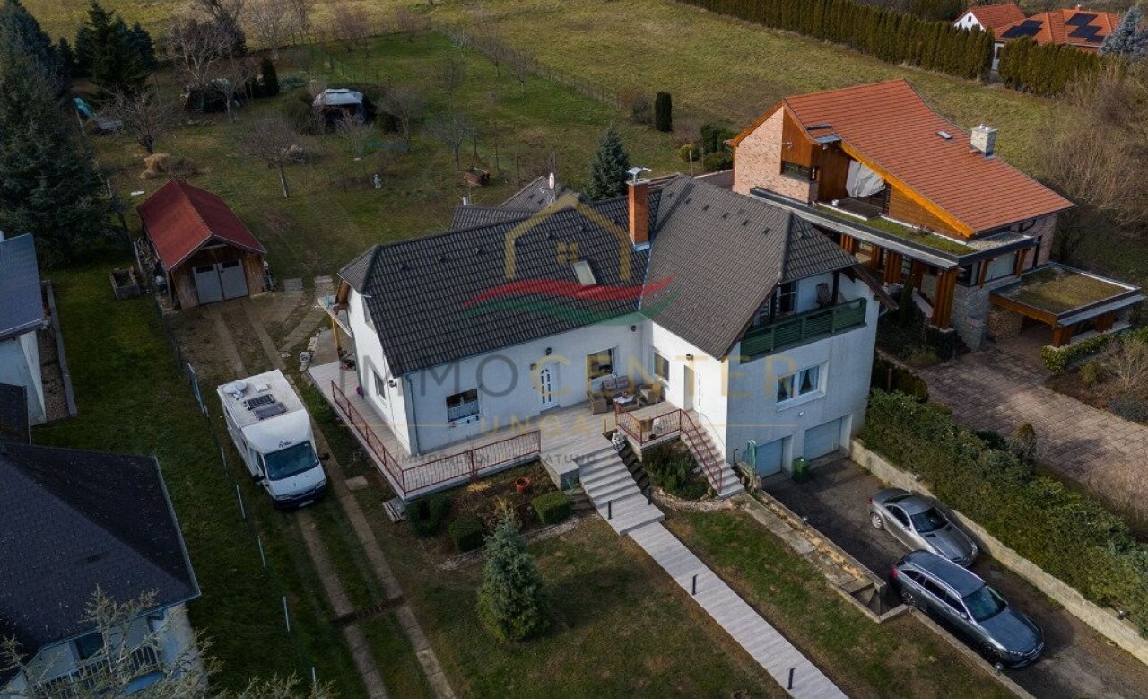 (AAA) Großes Panorama-Familienhaus in ruhiger Lage bei Héviz (33780)