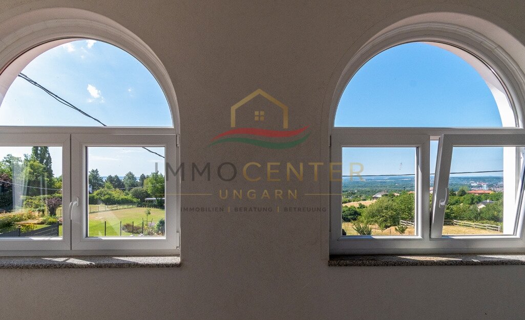 (AAA) Einfamilienhaus in einer der schönsten Panoramalagen am Nordufer (33919)