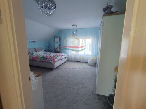 (AAA) 102 m² Wohnhaus nur 20 Meter von der Zátonyi-Donau entfernt (LUX001)