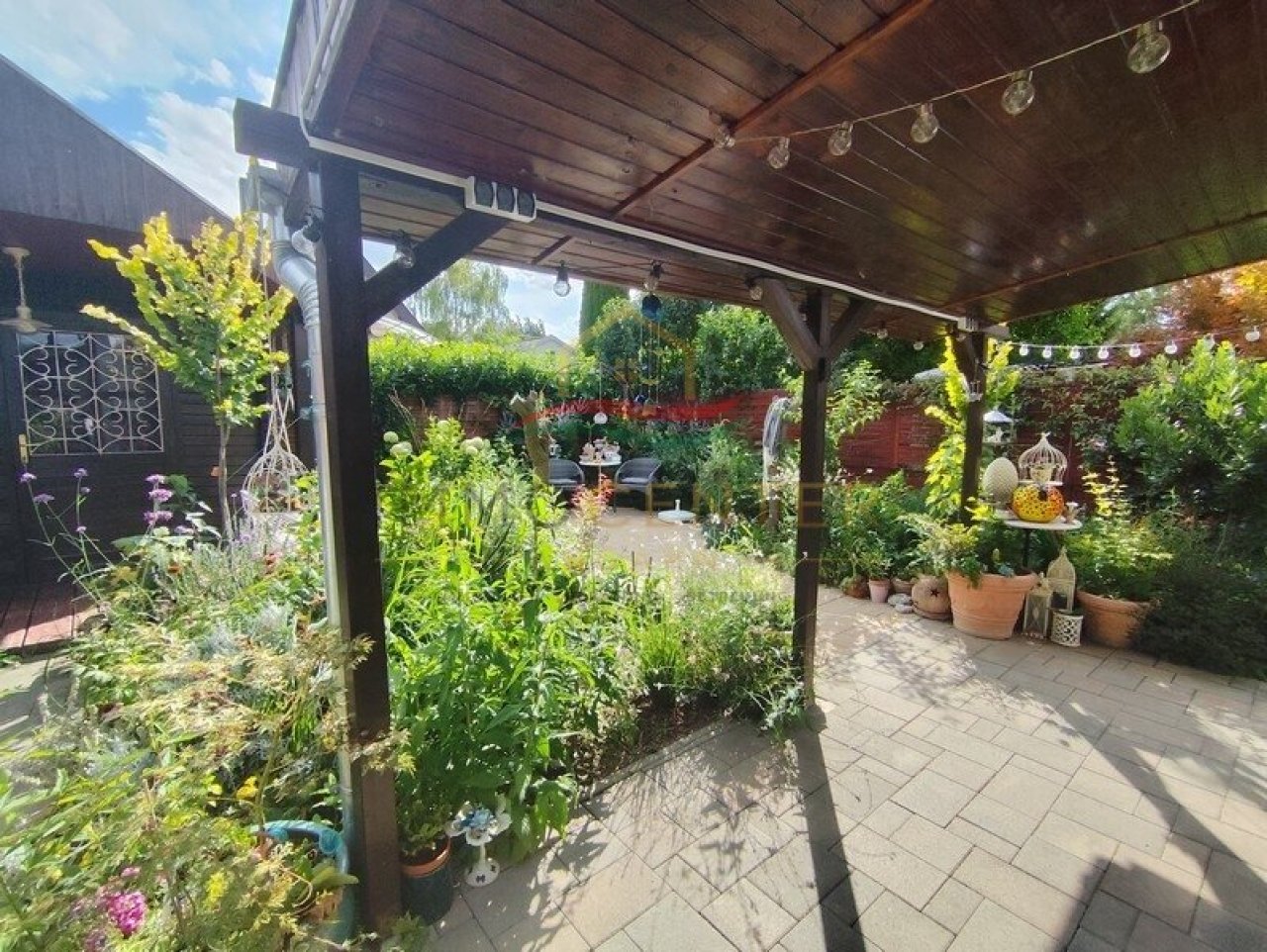 (AAA) 102 m² Wohnhaus nur 20 Meter von der Zátonyi-Donau entfernt (LUX001)