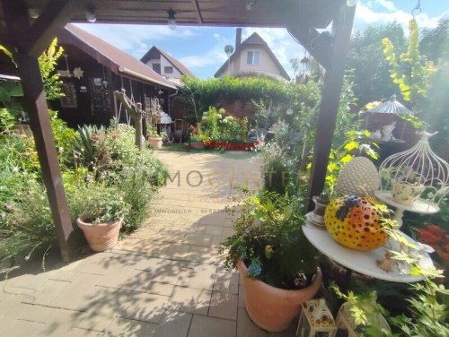 (AAA) 102 m² Wohnhaus nur 20 Meter von der Zátonyi-Donau entfernt (LUX001)