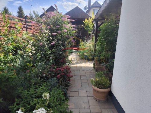 (AAA) 102 m² Wohnhaus nur 20 Meter von der Zátonyi-Donau entfernt (LUX001)