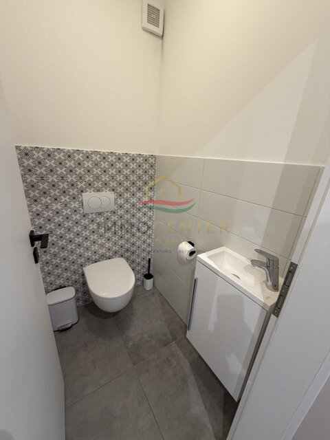 (AAB) Brandneue Premium-Wohnung am Hauptplatz der historischen Altstadt (KK0724)